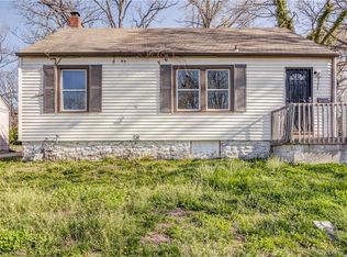 4204 E 69th St, Kansas City, MO 64132