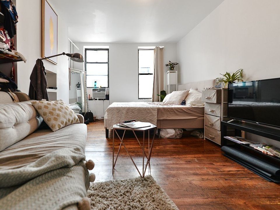 2nd image of 148 Orchard St #5A