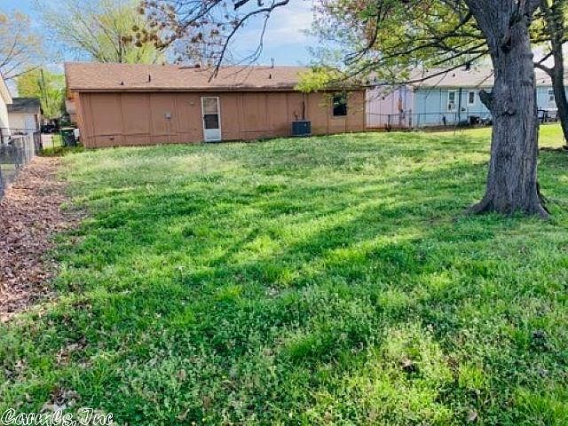 2nd image of 6701 Delhaven Dr