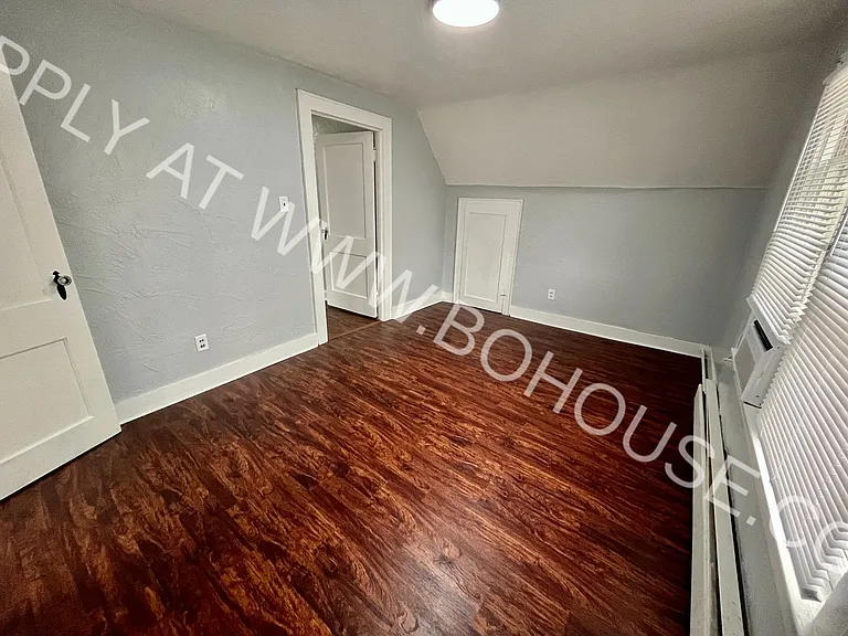 3018 McArthur Dr — Photo 8