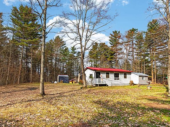 4th image of 16 Rankin Rd
