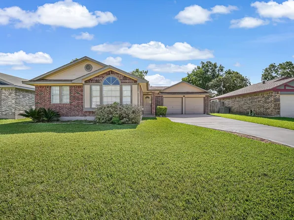 16897 Blue Jay St, Conroe, TX 77385