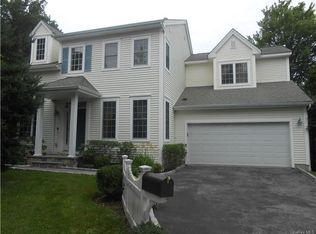 6 Limerick Ct, White Plains, NY 10603
