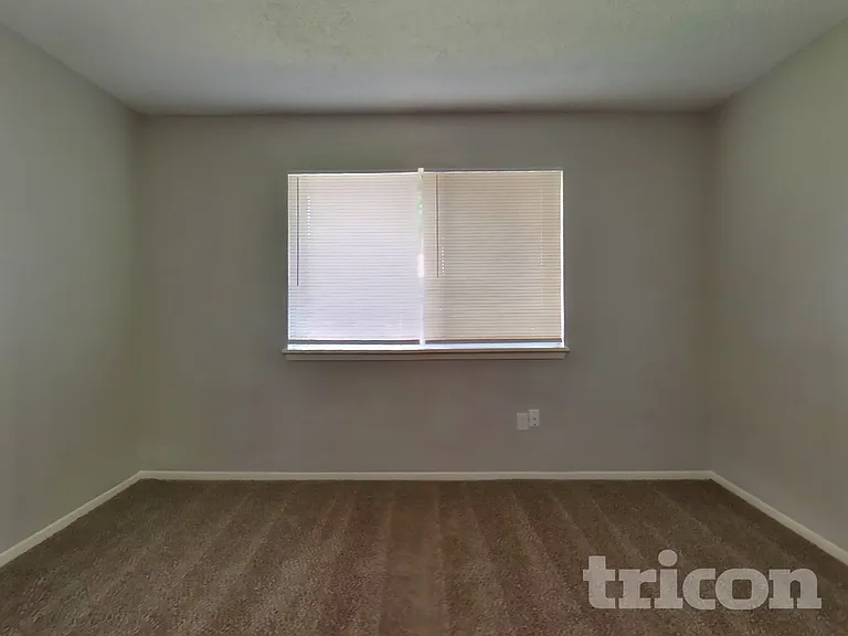 6329 Porterway Dr — Photo 9