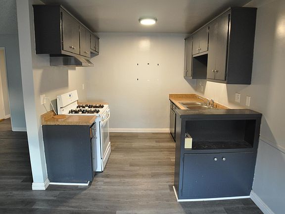 5th image of 1226 W 11th St APT D