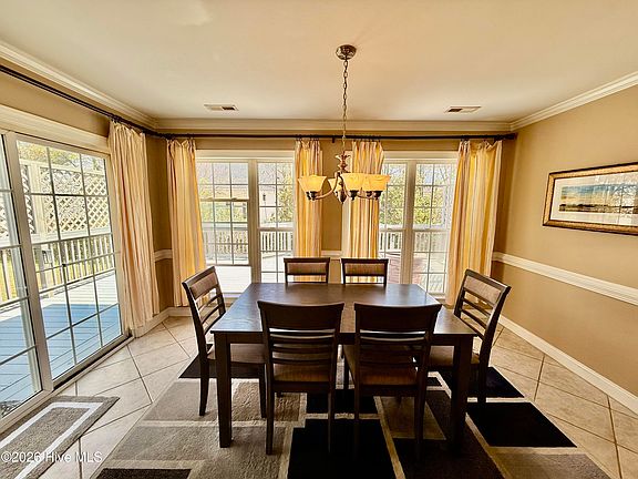 5th image of 1932 A Cambria Drive