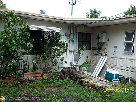 4th image of 2510 NE 9th Ter