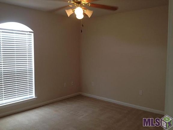 5th image of 23919 Rosemont Ave