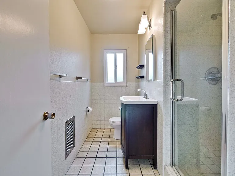 1778 Balsa Ave — Photo 32