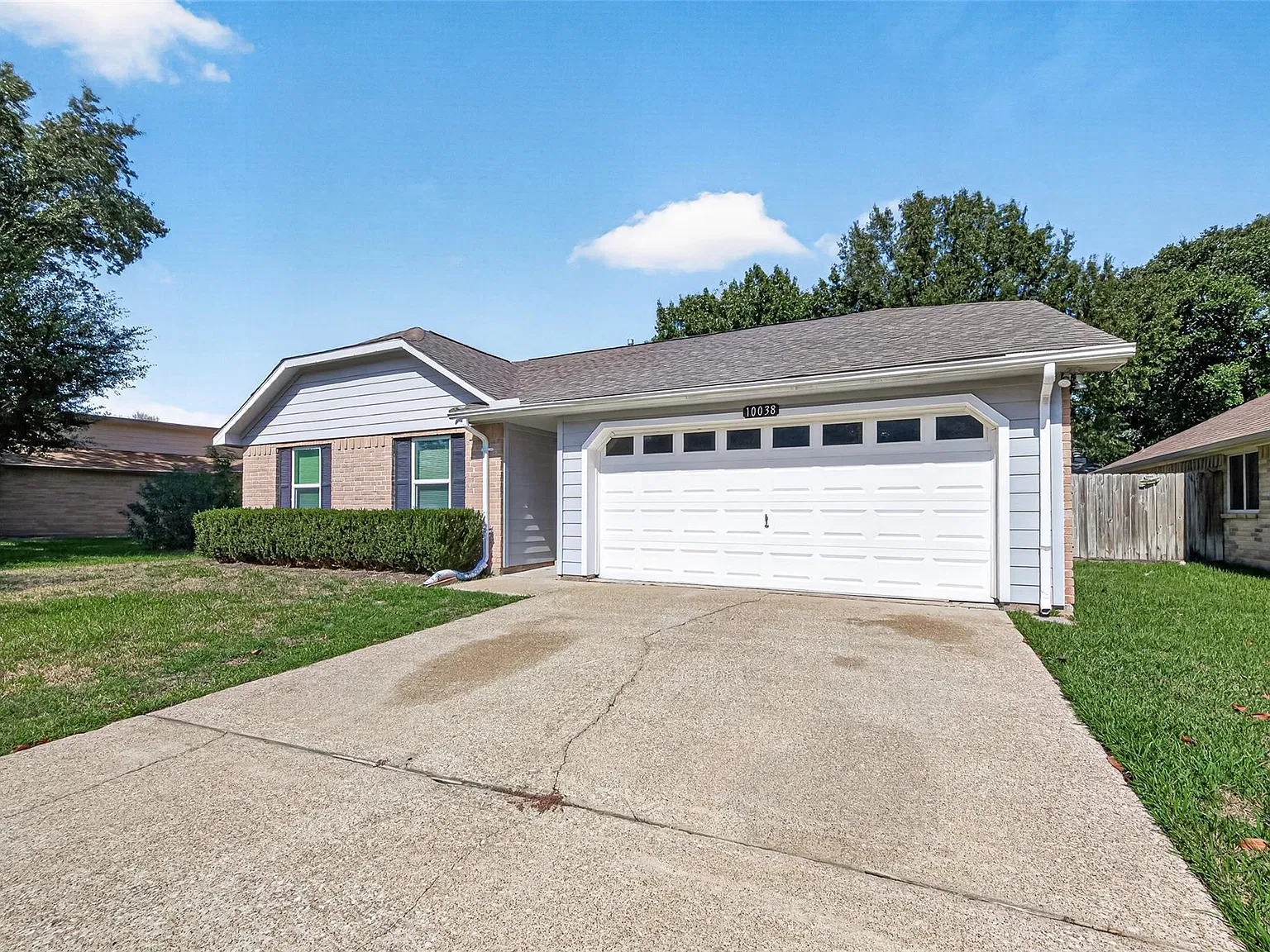 4 bed, 2.0 bath, 1420 sqft, $1,850 — Photo 3