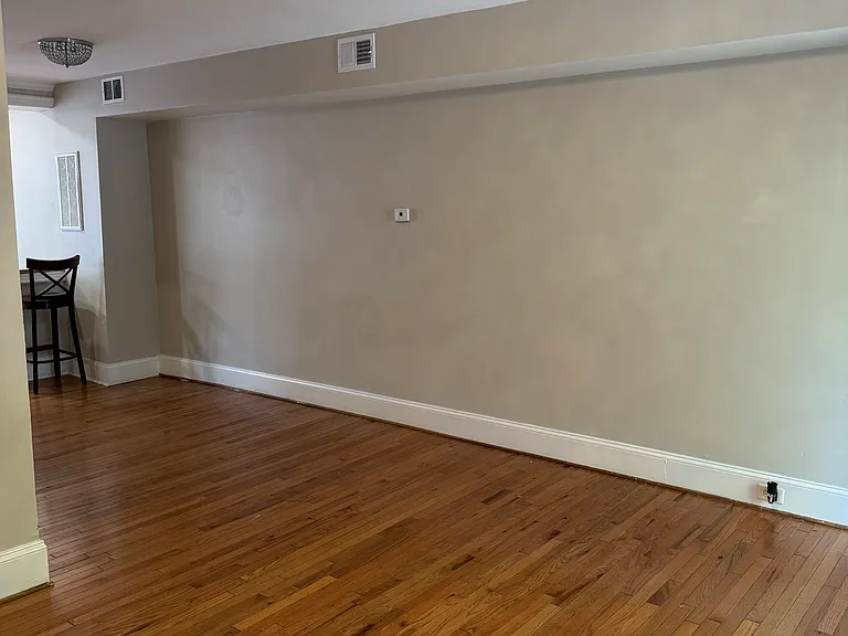 703 Hamilton St NW — Photo 3