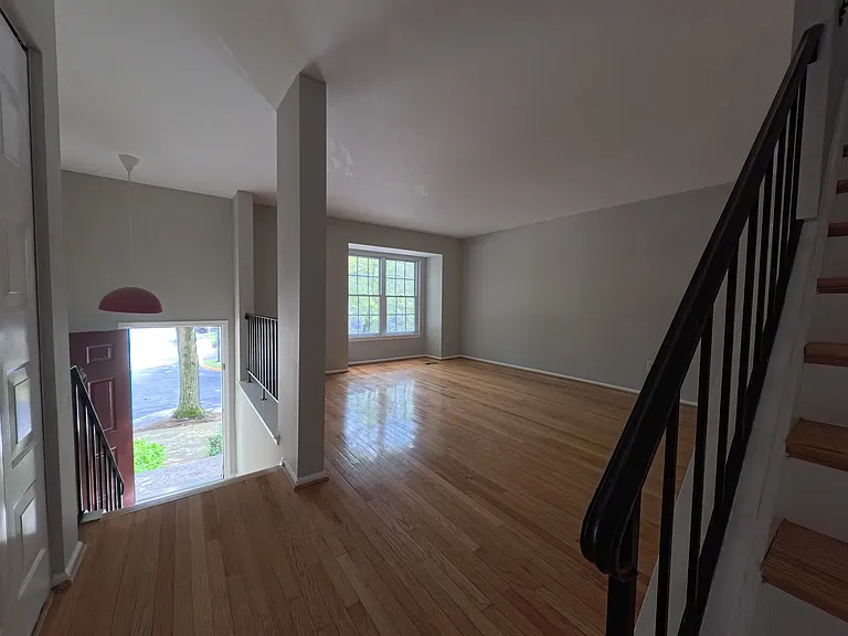 621 Ivy League Ln — Photo 6