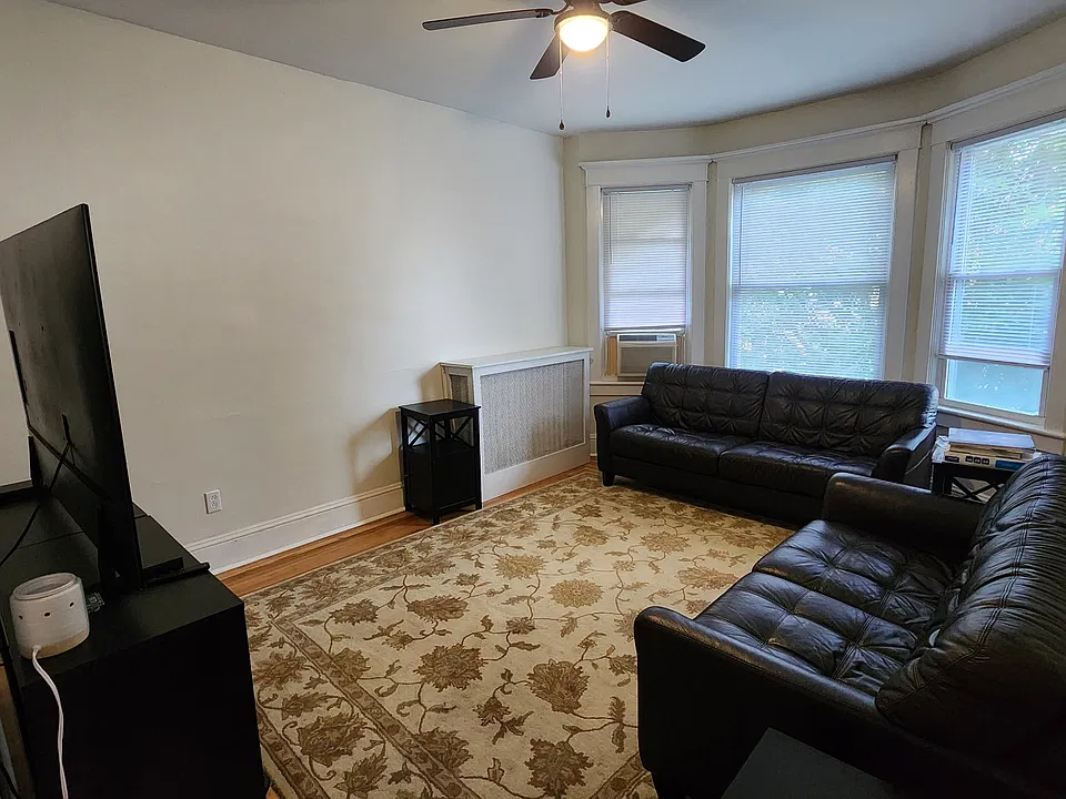10 Barclay St #2