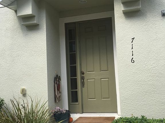 3rd image of 7116 Red Lantern Dr