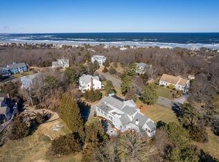 29 Castle View Dr, Gloucester, MA 01930