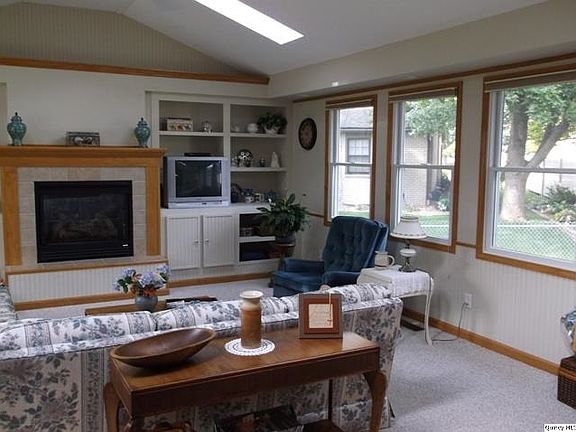 Home for Sale in Quincy, IL $136,900