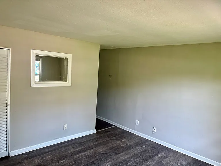 1218 Burnwick Ct — Photo 4
