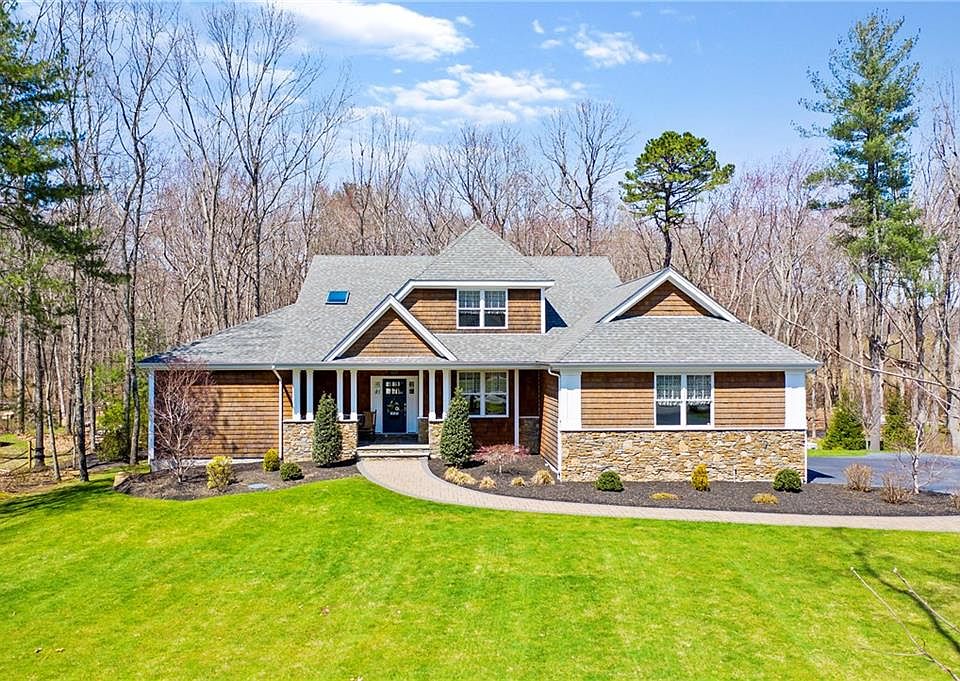 1st image of 125 Granite Dr