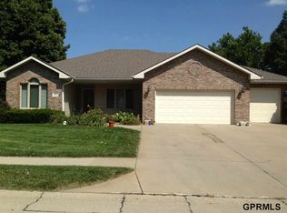 860 N 14th St, Blair, NE 68008