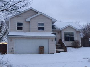 6818 Fieldwood Rd, Madison, WI 53718