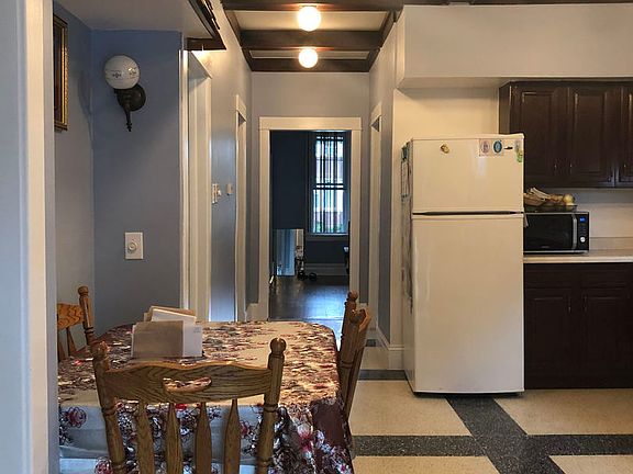 4th image of 2410 Cuyler Ave