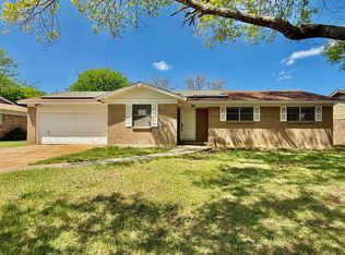 1114 Davis St, Cleburne, TX 76033