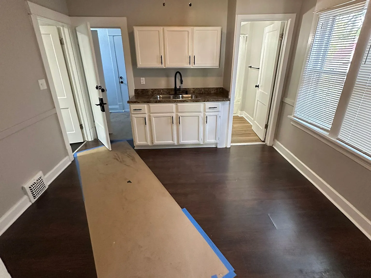 3 bed, 1192 sqft, $1,000 — Photo 3