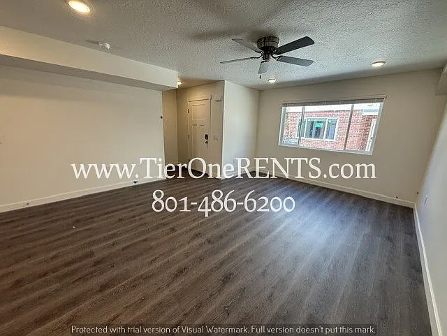 3 bed, 2.5 bath, 2500 sqft, $1,785 — Photo 3