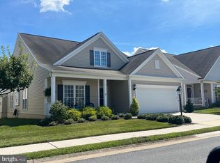 215 Clubside Dr #324, Taneytown, MD 21787