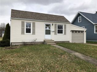 355 2nd St SE, Brewster, OH 44613