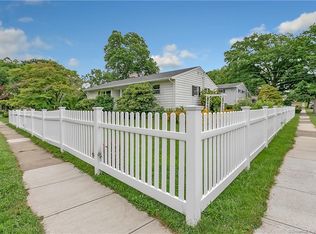 858 Freeman Ave, Stratford, CT 06614