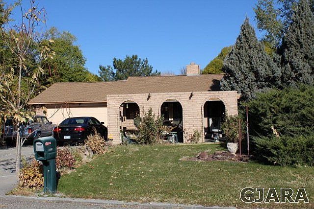 1st image of 3002 E Vista Dr