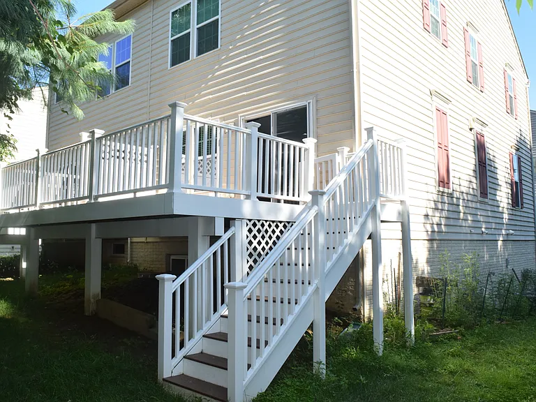 3224 Vogel Rd — Photo 43