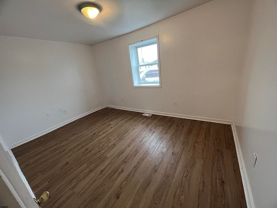 2011 Blaine Ave, Atlantic City, NJ 08401 Zillow