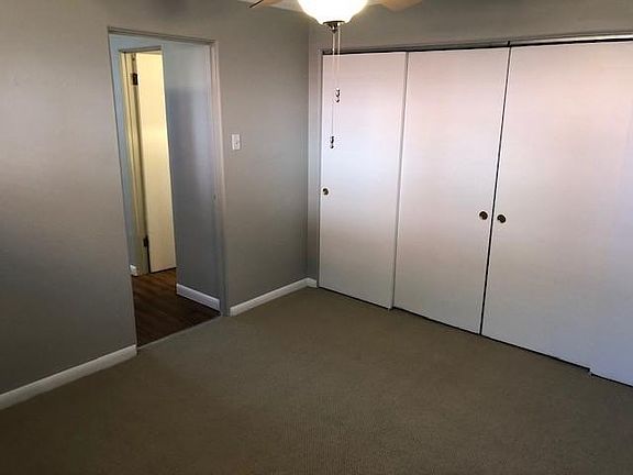 5th image of 1536 Vine St APT 204