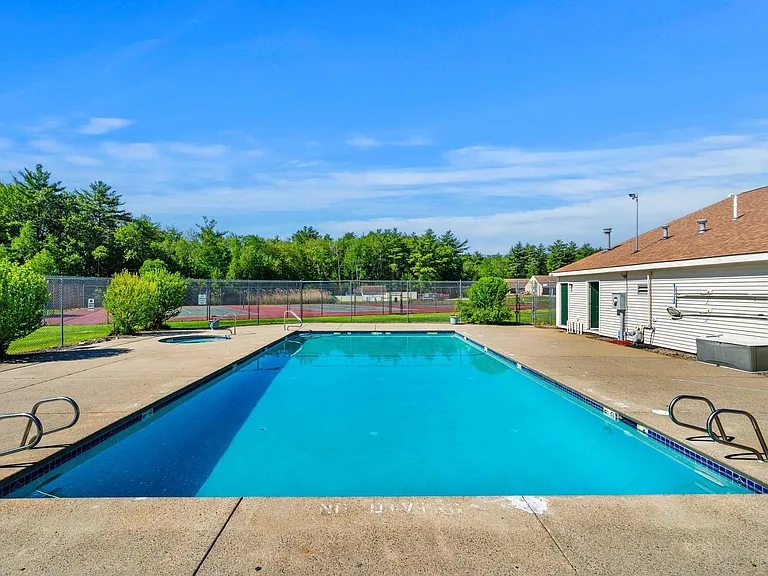 1711 White Cedar Blvd — Photo 13