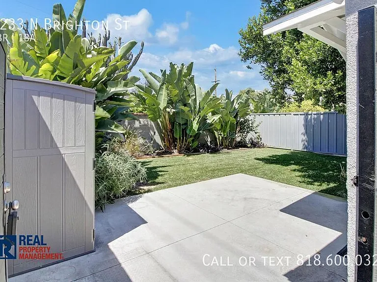 1233 N Brighton St — Photo 23