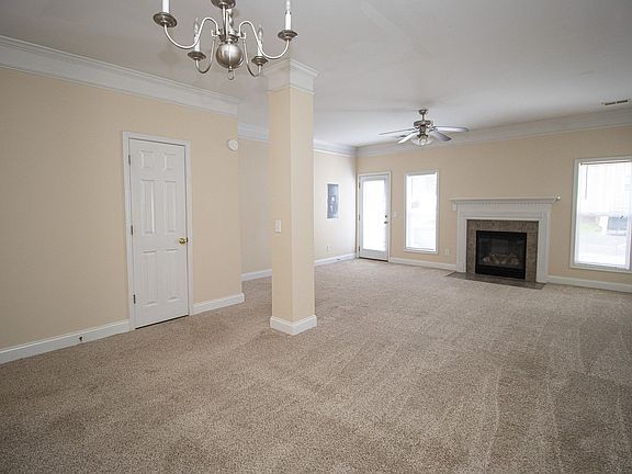 4th image of 223 Forest Green Dr