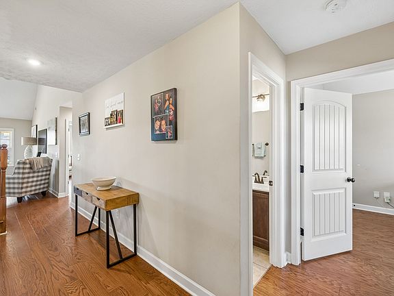 4th image of 2928 Ronstadt Dr