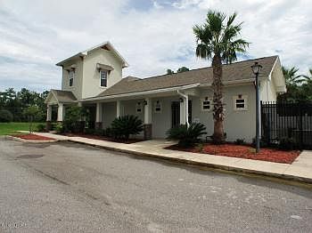 4th image of 79845 Plummers Creek Dr