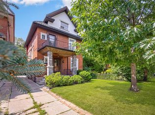 162 Mavety St, Toronto, ON M6P2L9