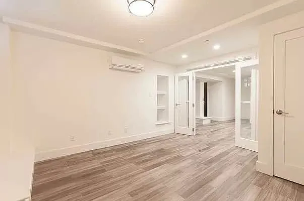 Rented by Compass | media 28