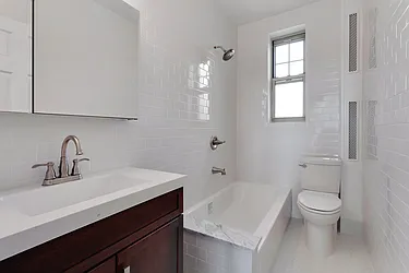 Rented by Aimee Grodanz, LREB