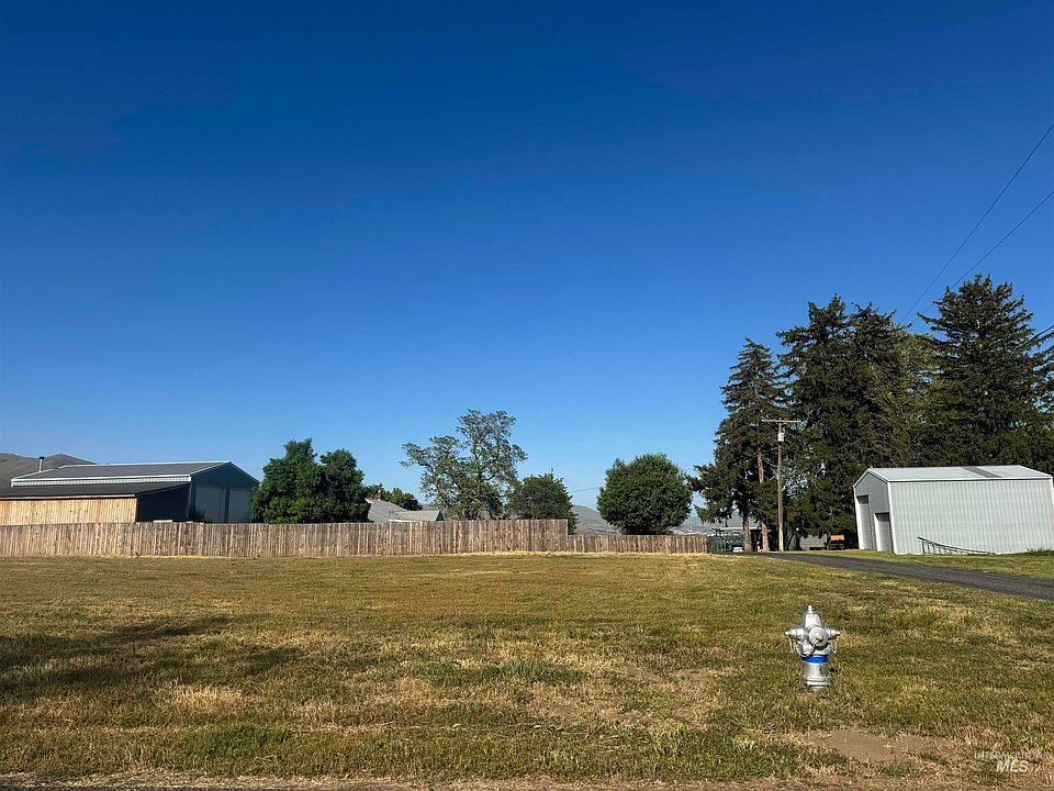 1st image of Nka Valleyview Dr