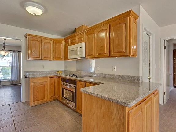 4th image of 8608 Moye Dr