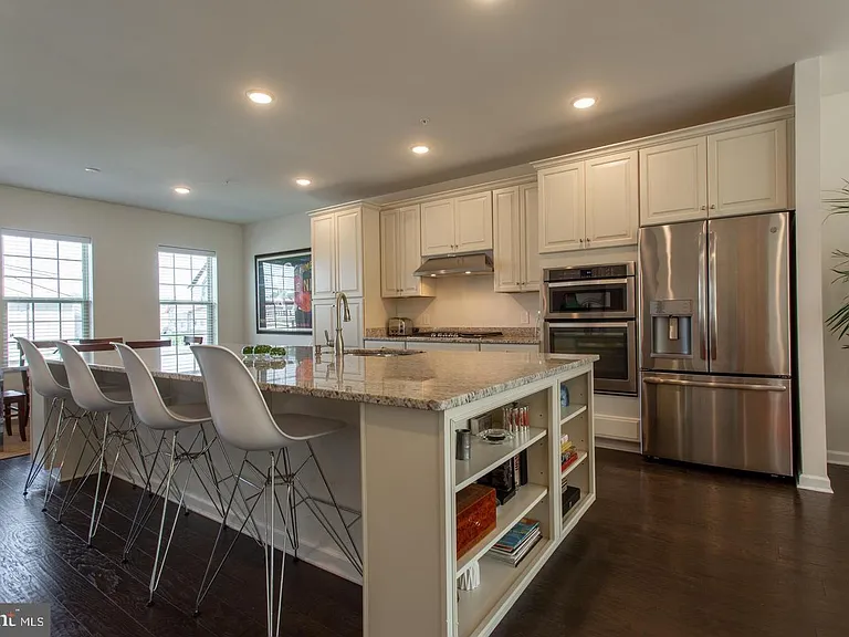 121 Locks Farm Ln — Photo 5