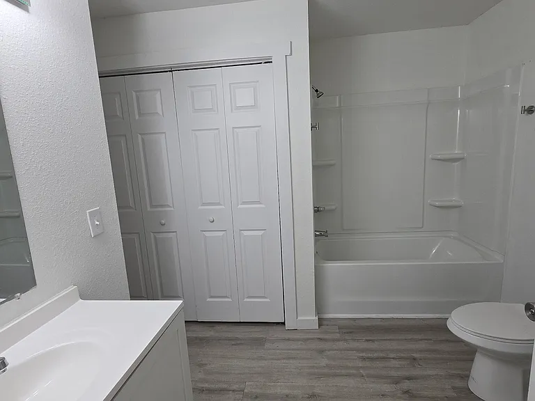 1520 W Lynn St — Photo 10