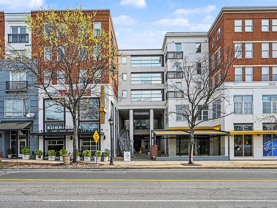 1315 East Blvd #437