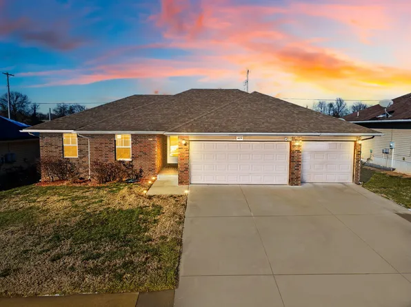 4439 W Nicholas Street, Springfield, MO 65802
