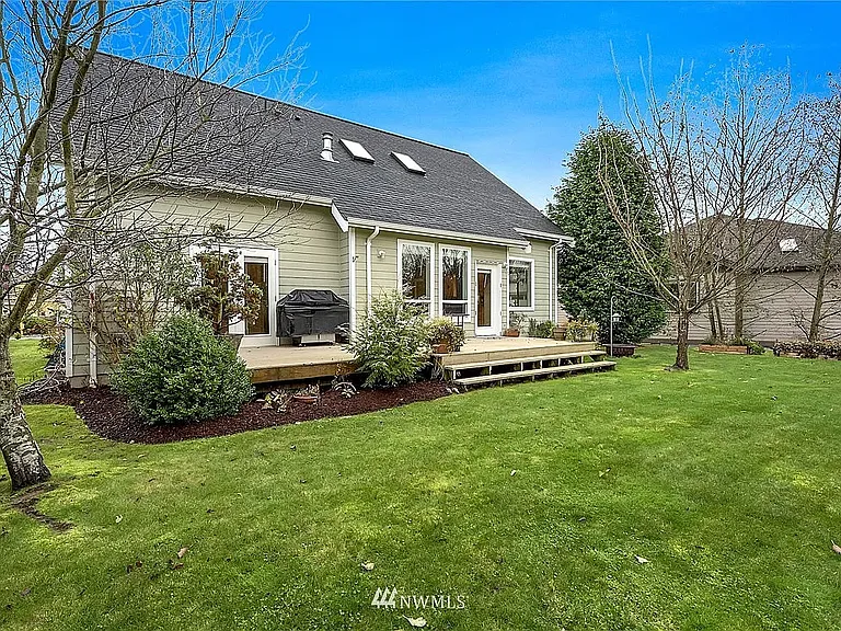 4463 Castlerock Dr — Photo 4